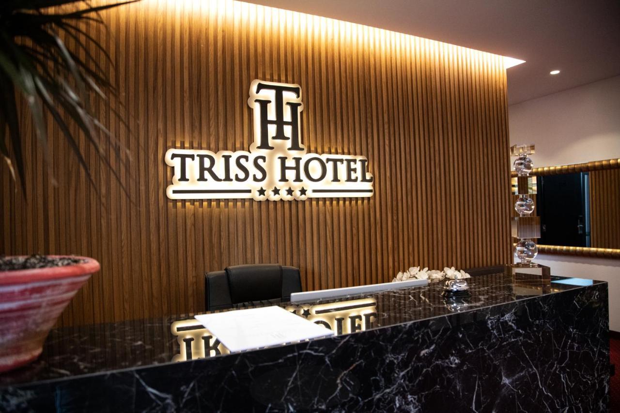 Triss Hotel Tirana Exterior photo